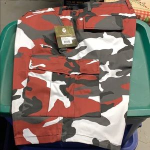 Men’s red, black, gray and white camouflage shorts